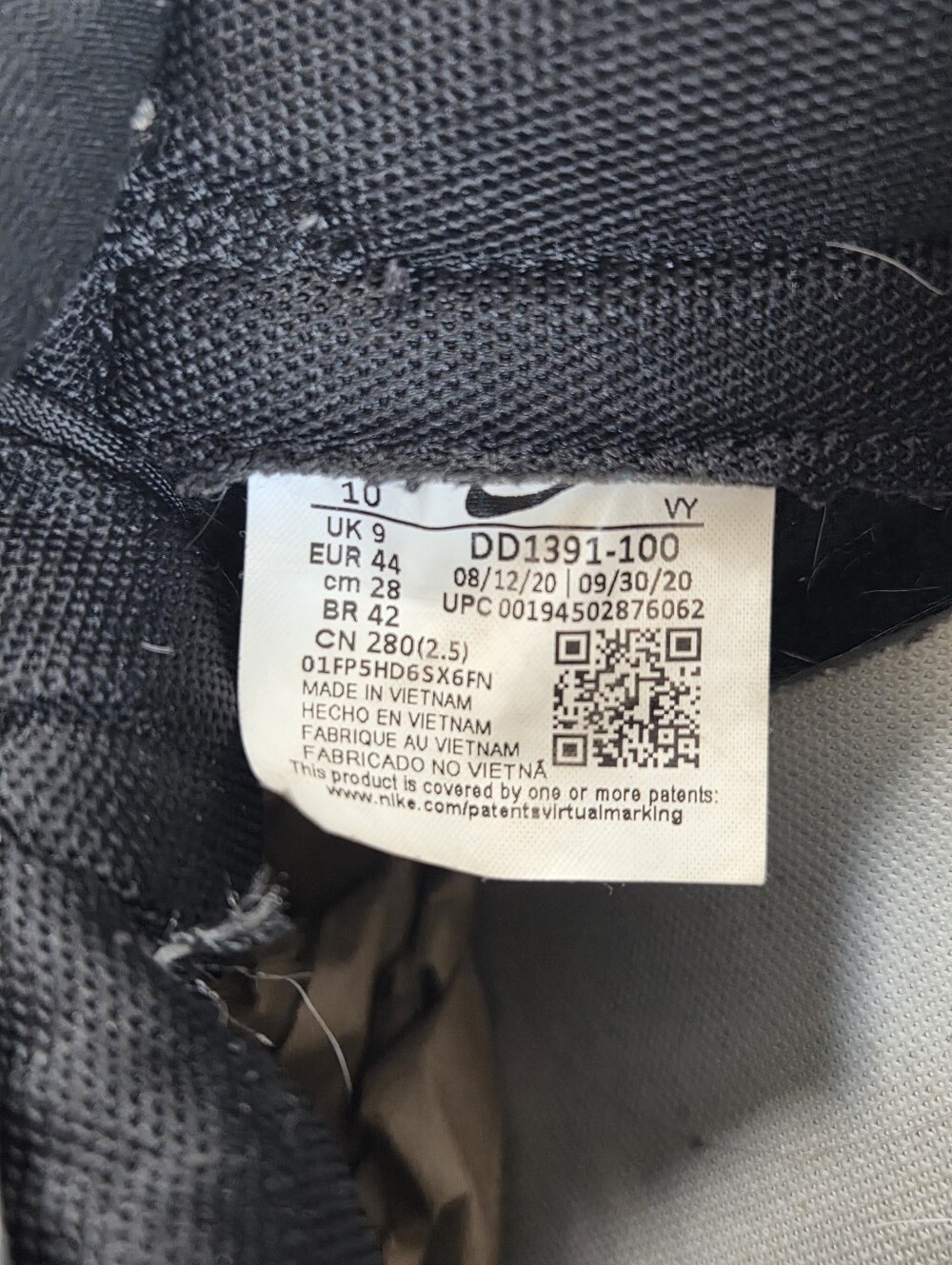 Nike Dunk Low Retro 'White, Black' - Picture 8 of 9